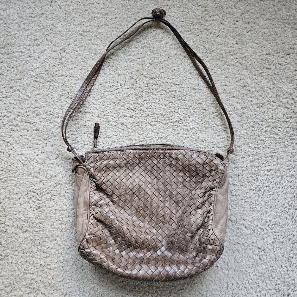 Bottega Veneta Intrecciato genuine leather suede woven slouch hobo handbag brown
